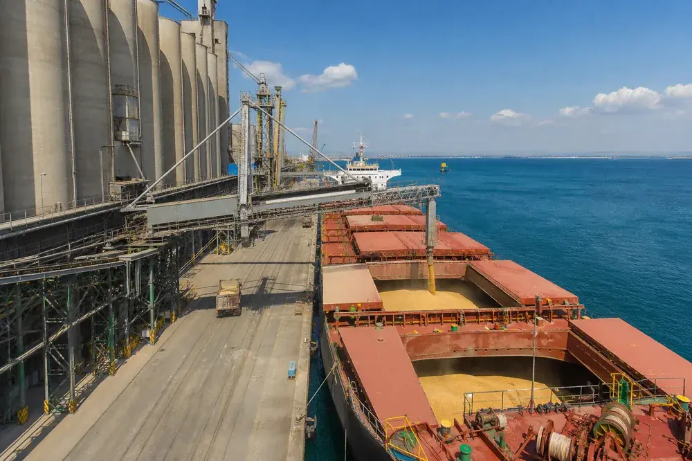 Grain loading at a Black Sea port